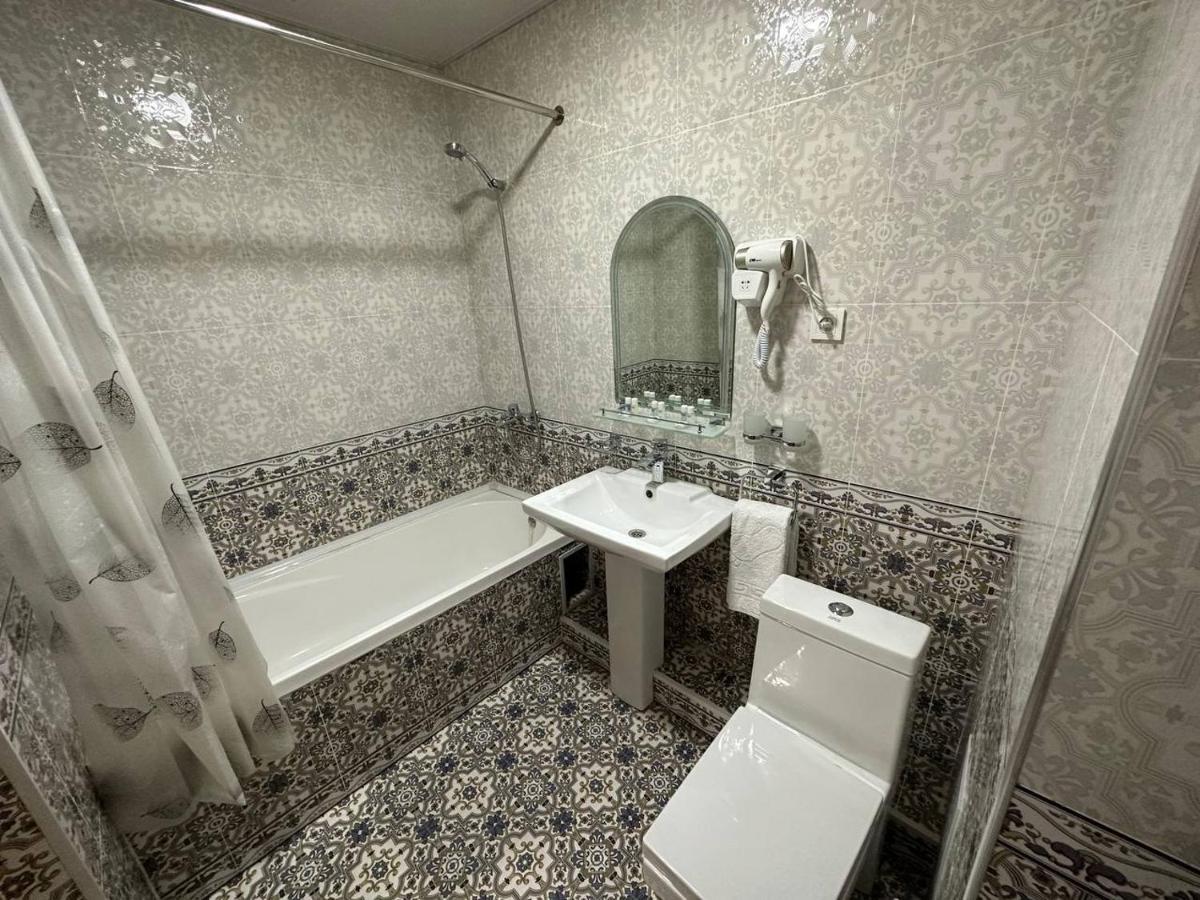 Antique Hotel Imran Bukhara Bagian luar foto