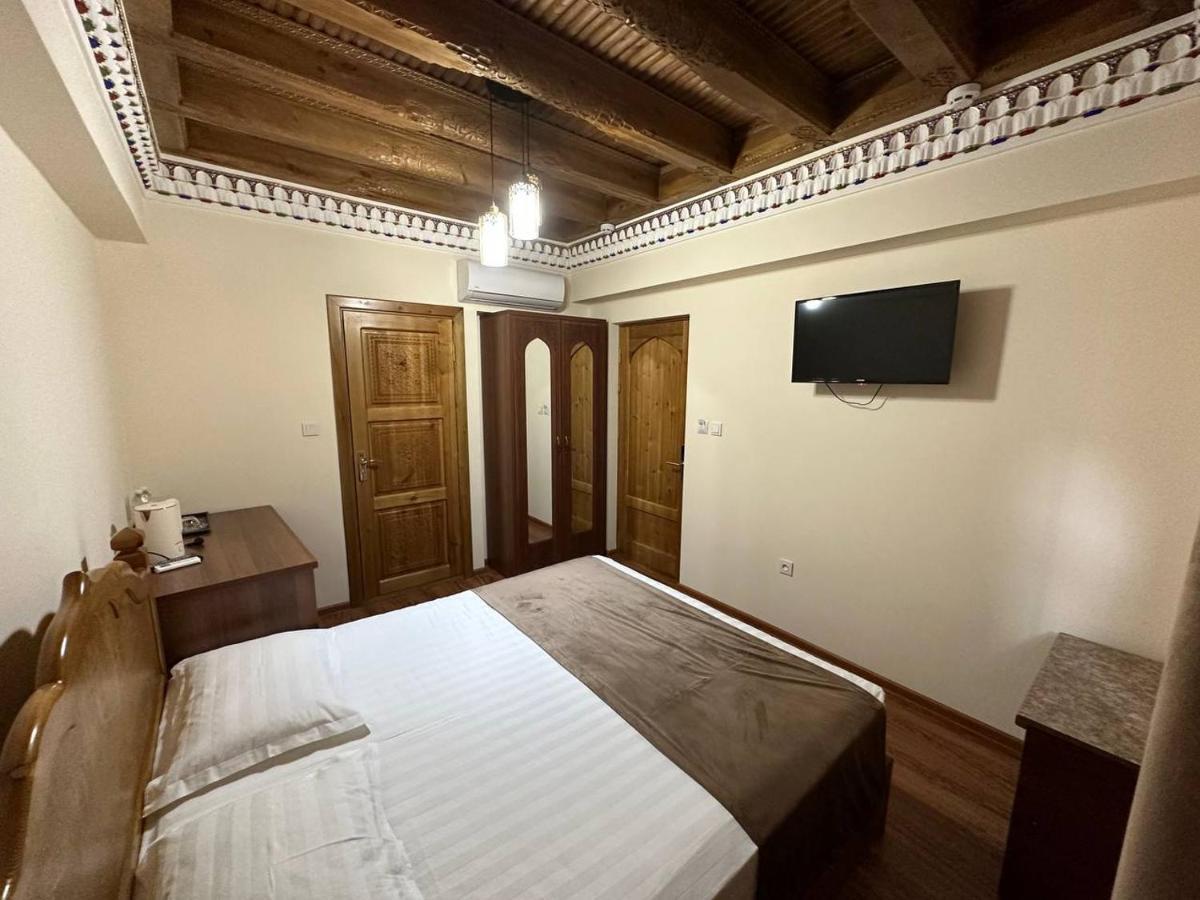 Antique Hotel Imran Bukhara Bagian luar foto
