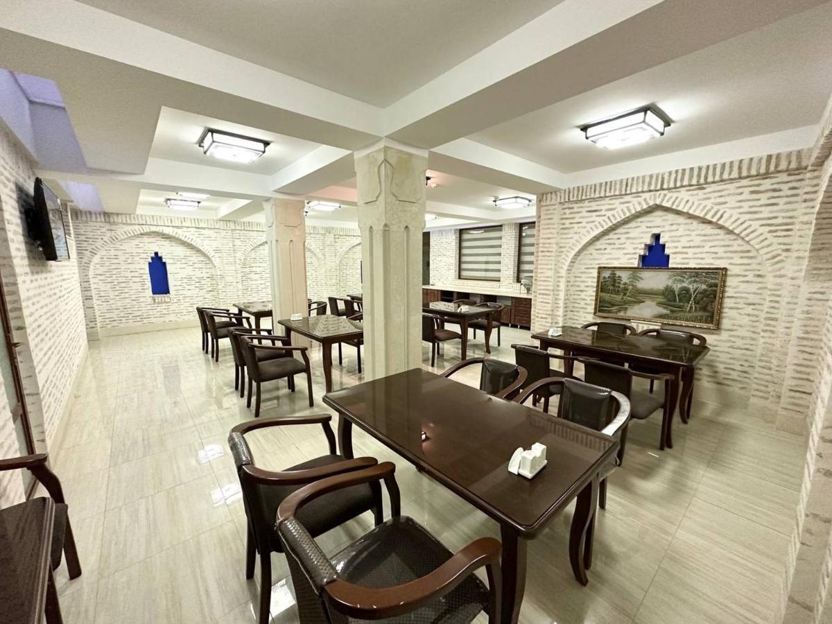Antique Hotel Imran Bukhara Bagian luar foto