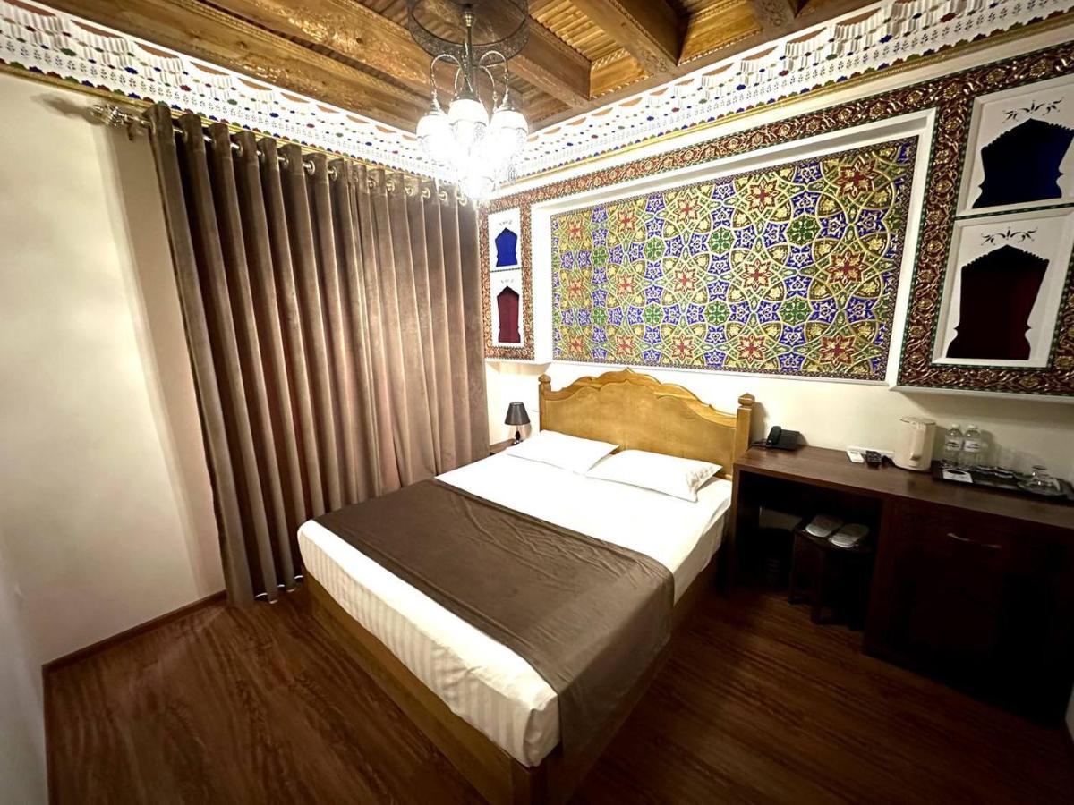 Antique Hotel Imran Bukhara Bagian luar foto