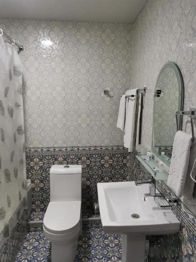 Antique Hotel Imran Bukhara Bagian luar foto
