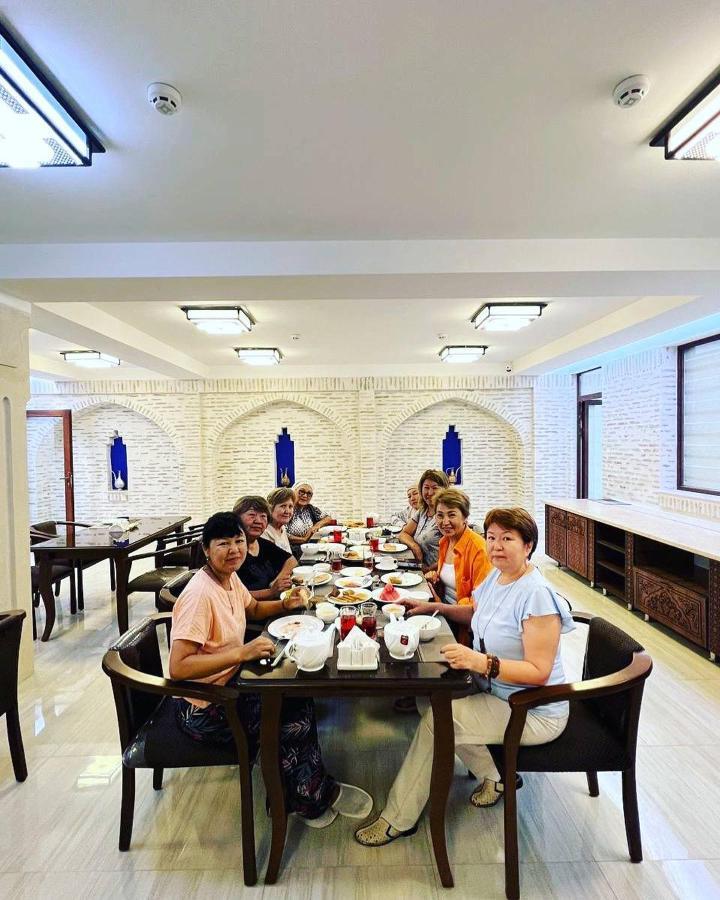 Antique Hotel Imran Bukhara Bagian luar foto